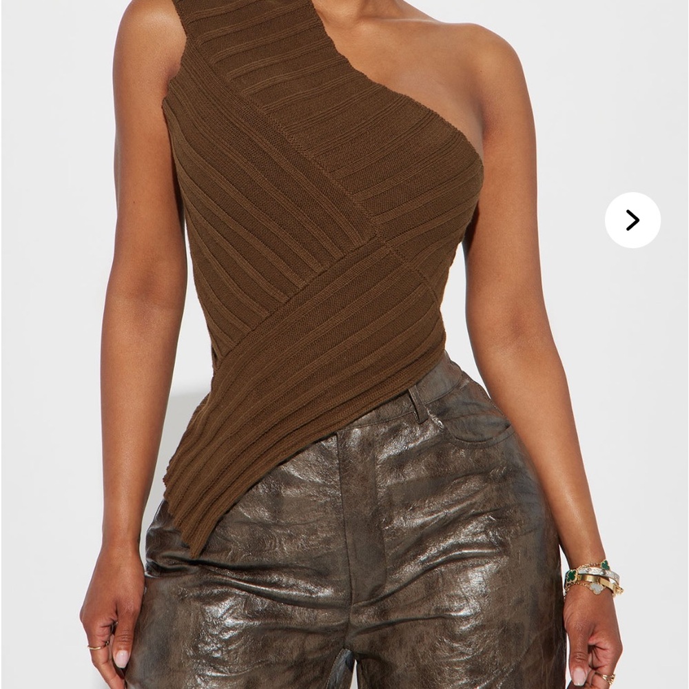 Amara Brown One-Shoulder Ribbed Top